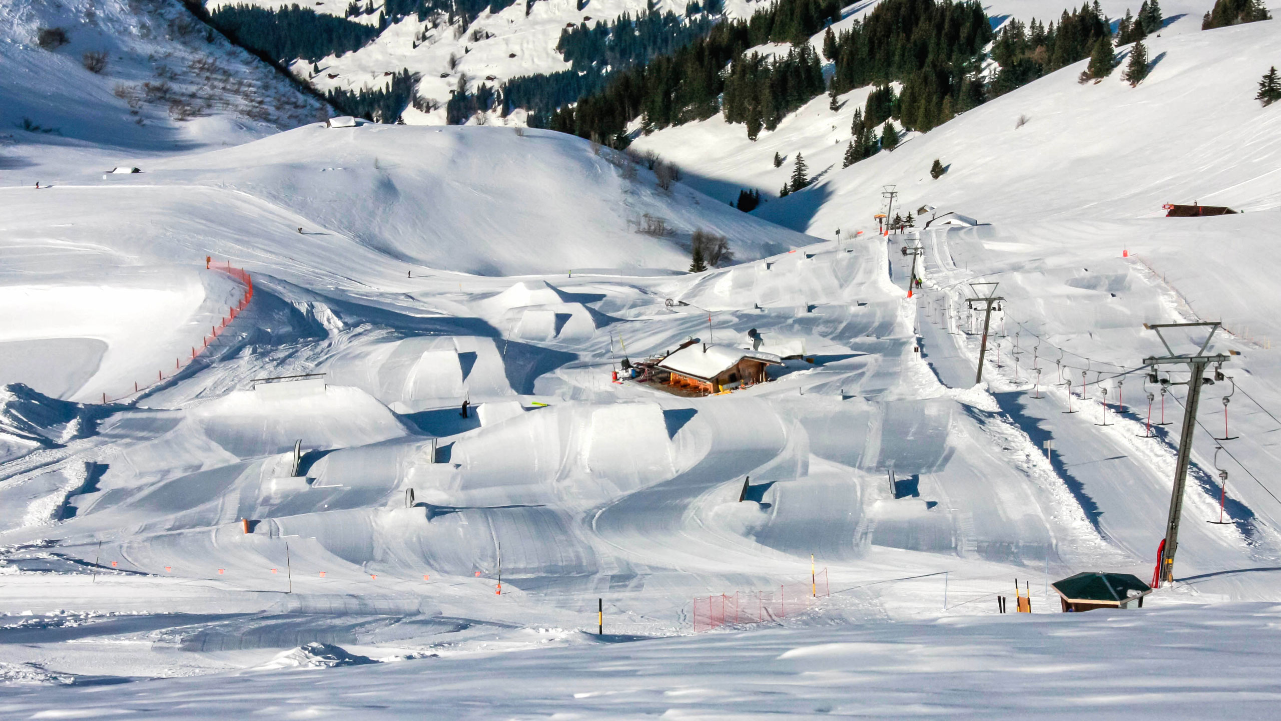 Gran Masta Freestyle Park Übersicht in der Skiregion Adelboden-Lenk